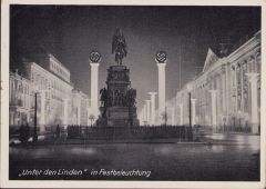'Unter den Linden' in Festbeleuchtung Postcard