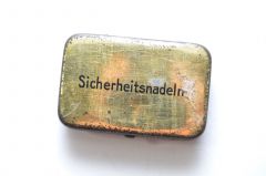 German Period 'Sicherheitsnadeln' 