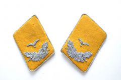 Matching Luftwaffe Flieger Leutnant Collar Tabs
