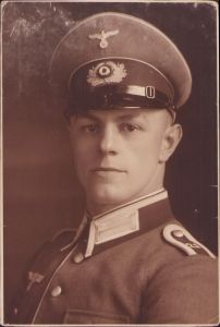 Inf.Rgt.21 Related Portrait