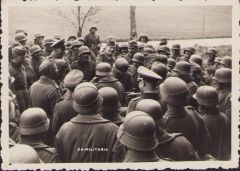 Wehrmacht Group Photograph (drahtung helmets)