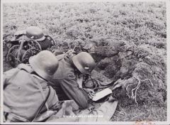 Wehrmacht 'Nachrichten' Press Photograph