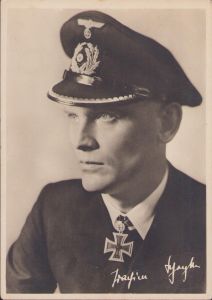 Ritterkreuzträger Postcard Kaptlt. Joachim Schepke