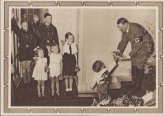 'Adolf Hitler mit Kindern' Postcard