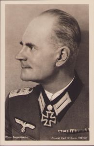 Ritterkreuzträger Postcard of Oberst Karl Wilhelm Specht 