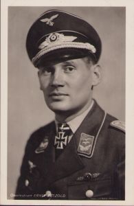 Ritterkreuzträger Postcard ''Oberleutnant Petzold''