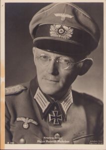 Ritterkreuzträger Postcard of Major Mahnken