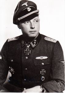 Signed Photo of SS Ritterkreuzträger Heinz Macher