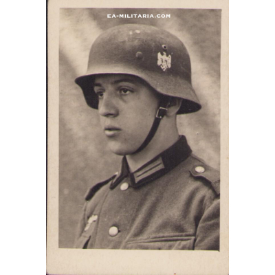 Small Wehrmacht Heer Soldiers Portrait