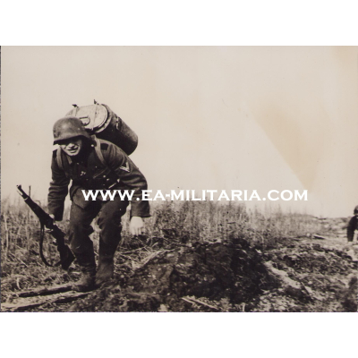 'Essenträger mit dem EKII' Press Photo