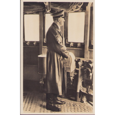 'Der Führer im Kommandostand eines Kriegsschiffes' Postcard