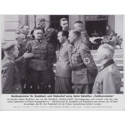 'Dr.Goebbels & Feldhernnhalle' Bilderkasten Press Photo