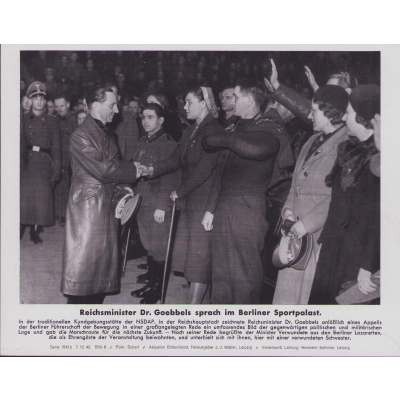 Dr.Goebbel in Sportpalast' Bilderkasten Press Photo