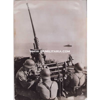 '3,7cms Flak Atlantikfront' Press Photo