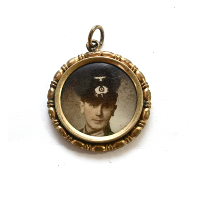 Period Small 'Sweetheart' Hanger