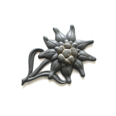 Gebirgsjäger Edelweiss Cap Badge