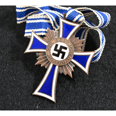 Mother's Cross in Bronze