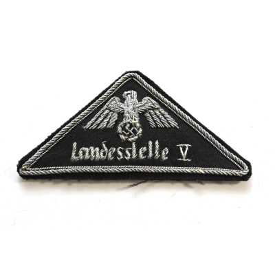DRK Leader's District Sleeve Triangle (Landesstelle V)