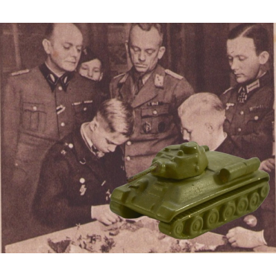 Rare Ceramic 'Sandkasten' T-34